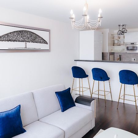 Appartement Luxueux, Neuf & Equipe A Versailles, Сен-Сир-л'Эколь Экстерьер фото
