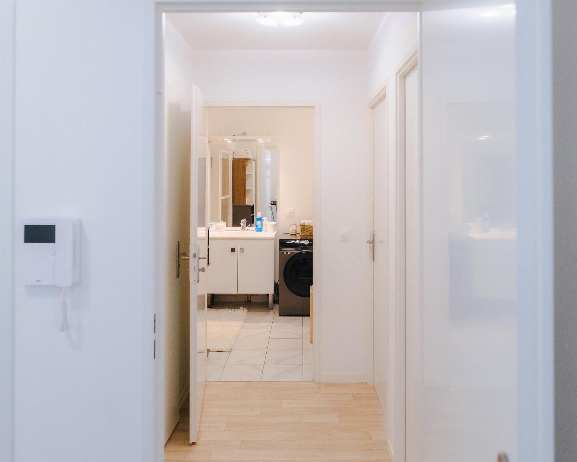 Appartement Luxueux, Neuf & Equipe A Versailles, Сен-Сир-л'Эколь Экстерьер фото